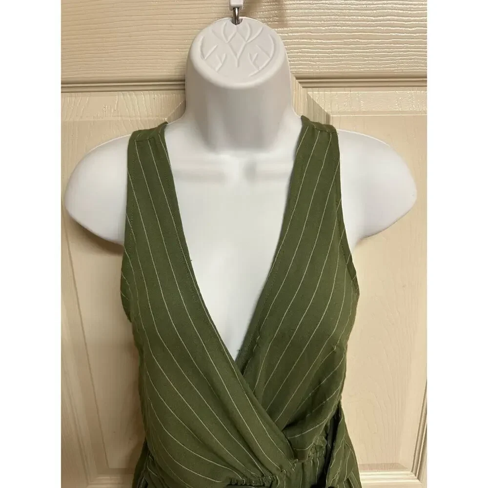 Flying Tomato Sleeveless Wide Leg Belted Jumpsuit in Green‎ Size Small
